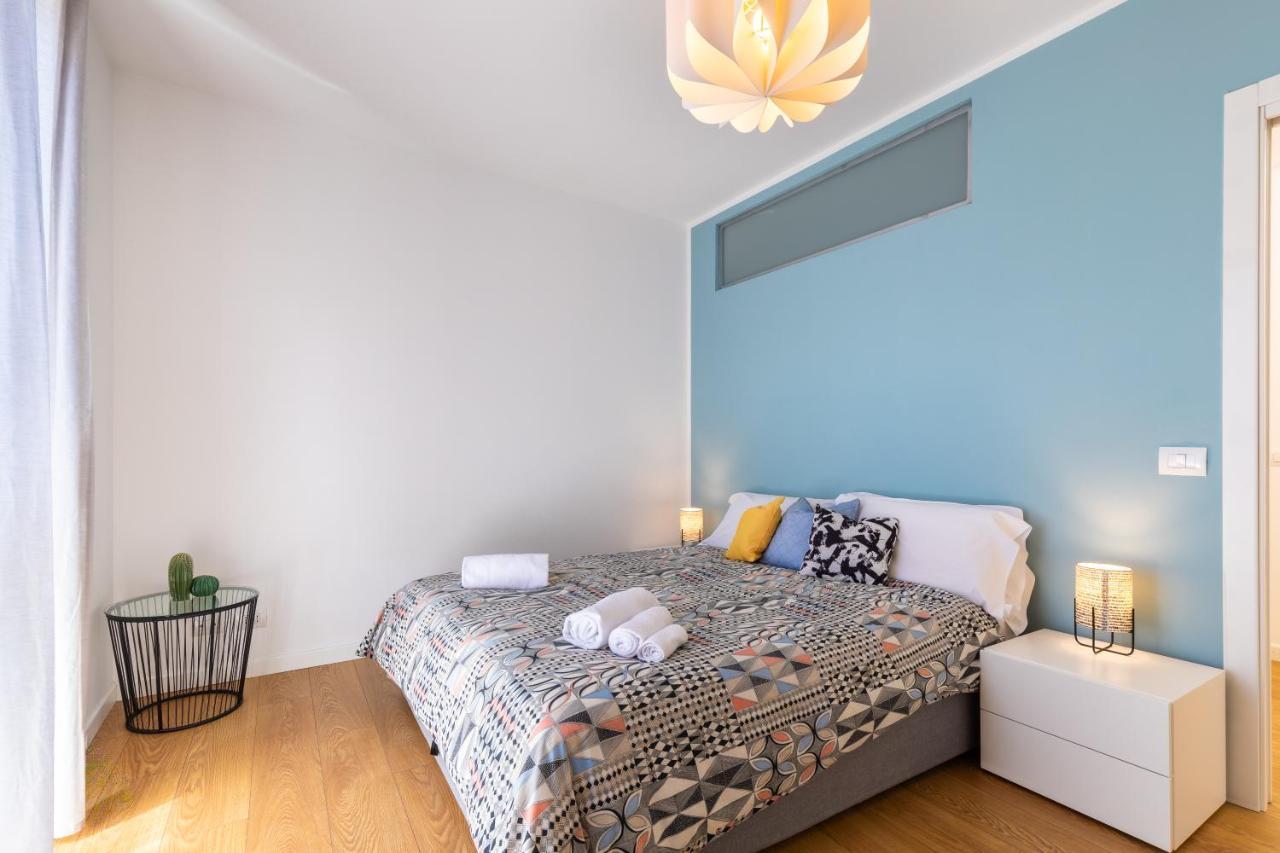 Modern With Double Terrace And Parking Apartment *