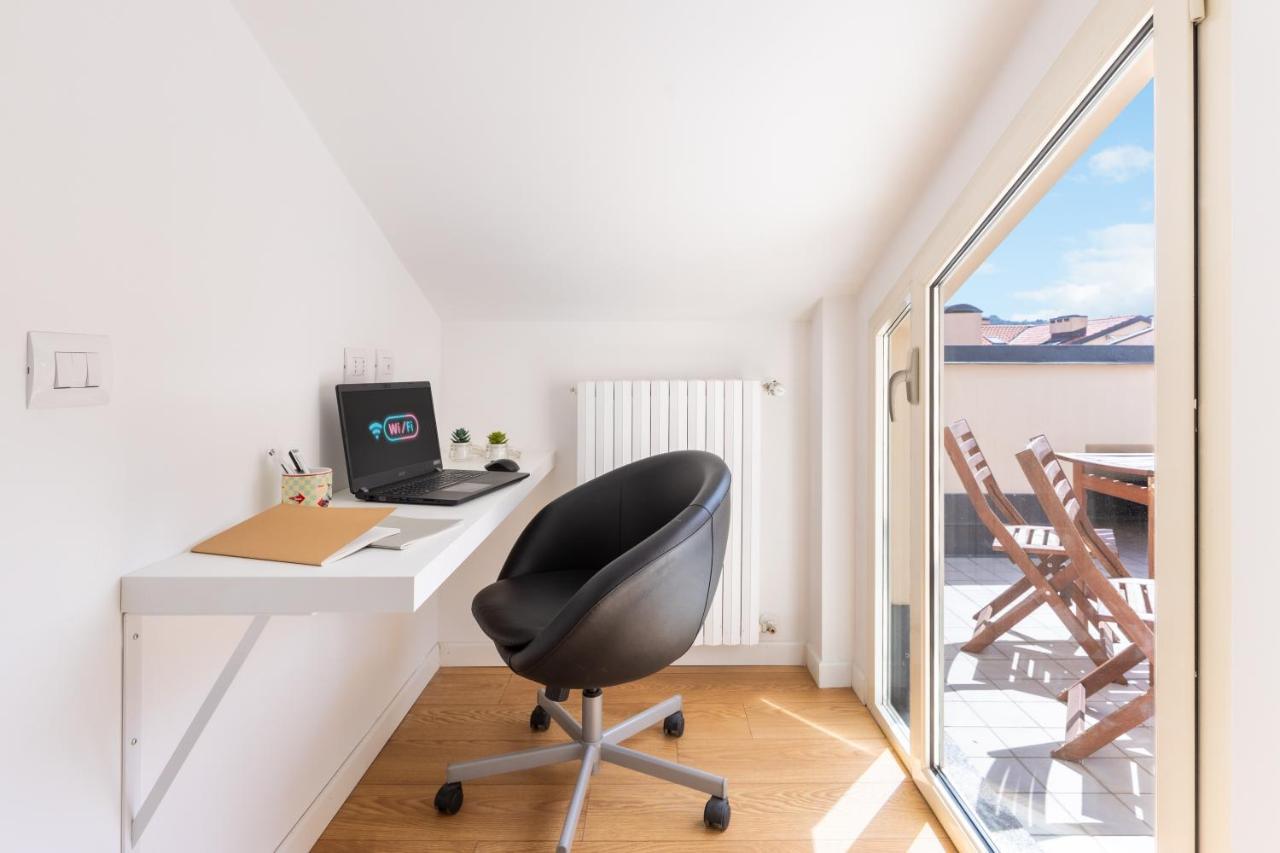 Modern With Double Terrace And Parking *