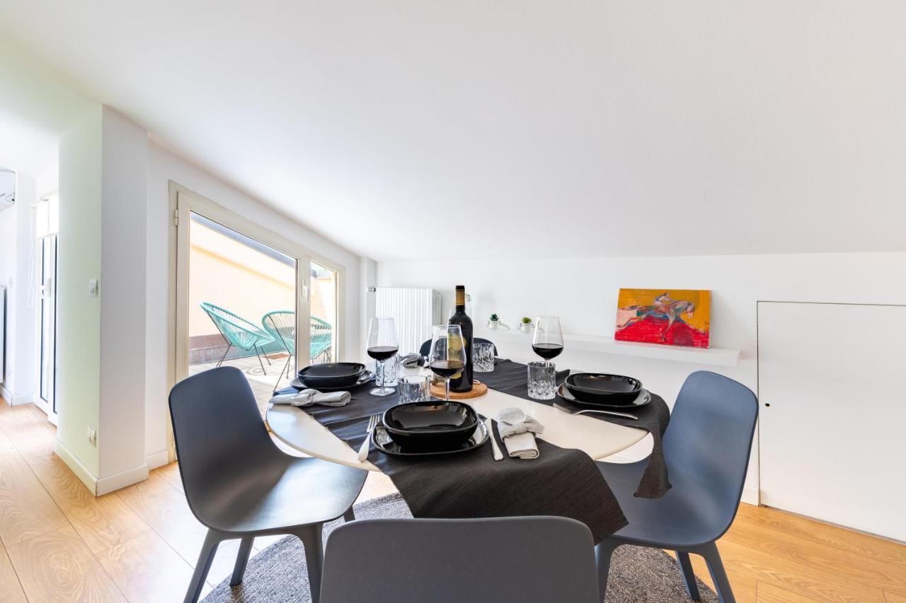 Apartment Modern With Double Terrace And Parking